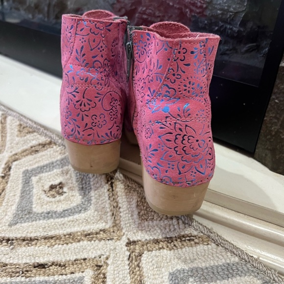 Hanna Andersson Size 36  Clog Boots Womens PINK BLUE ANKLE BOOTIES - Picture 2 of 7